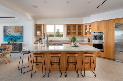 3535 Riviera Dr, San Diego CA 92109-6641 exterior