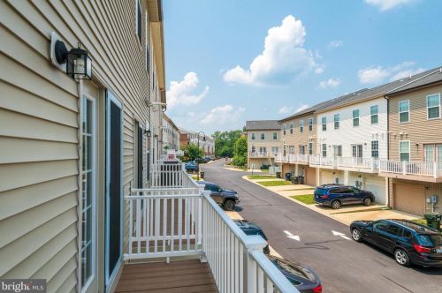 15399 Rosemont Manor Dr, Haymarket VA  20169-6271 exterior