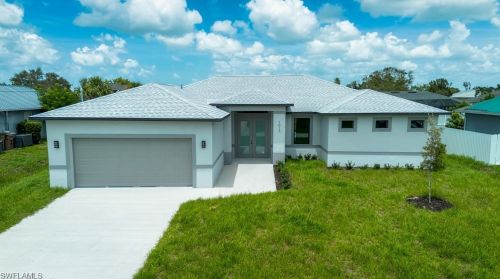 1013 34th St, Cape Coral, FL 33914-5251