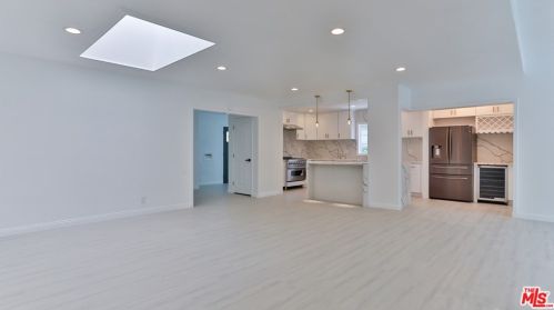 2919 Ladoga Ave, Long Beach CA  90815-1531 exterior