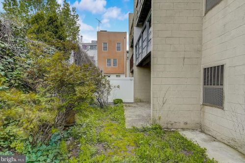 828 3rd St, Philadelphia PA  19147-3328 exterior