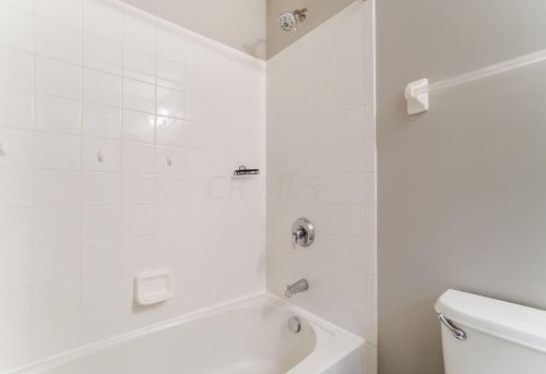 139 Crabapple Ln, Pataskala OH  43062-7074 exterior