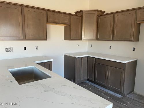 2519 Rainbow Ave, Lake Havasu City, AZ 86403-3850