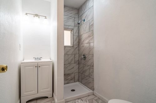 691 Date Ave, Rialto CA  92376-7006 exterior