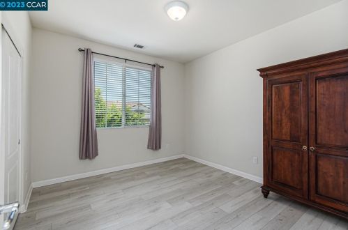 4086 Freesia Dr, Oakley CA  94561-1944 exterior