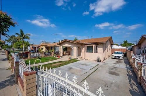 4015 56th St, Bell, CA 90270-2705
