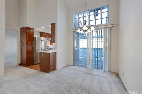 11690 Lakewood Blvd, Downey CA  90241-5272 exterior