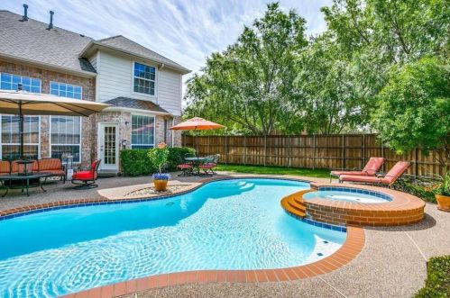 2601 Barrington Dr, Plano TX  75093-6184 exterior