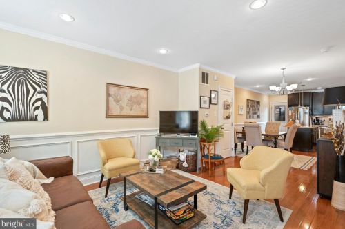 714 Hicks St, Philadelphia PA  19146-2125 exterior