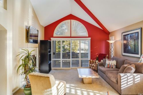 2082 Stonefield Ln, Santa Rosa CA  95403-0951 exterior