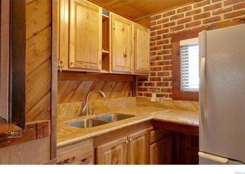 2132 3rd Ln, Big Bear City, CA 92314-9502
