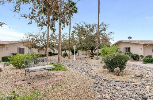 19209 Star Ridge Dr, Sun City, AZ 85375-4116