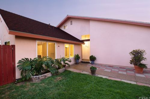 5162 Bridgewood Dr, Buena Park CA  90623-1711 exterior