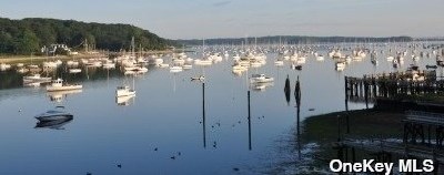 20 Washington Pl, Northport NY  11768-2936 exterior