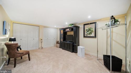 26 Pintinalli Dr, Trenton NJ  08619-1538 exterior