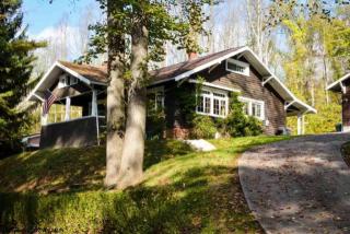 12 Woodside Dr, White Hall, WV 26554-3554