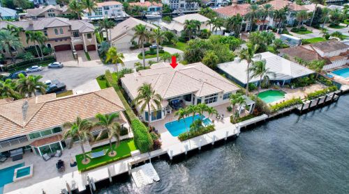 955 Gardenia Dr, Delray Beach FL  33483-4806 exterior