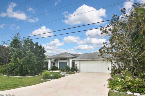 518 19th Pl, Cape Coral, FL 33909-2783