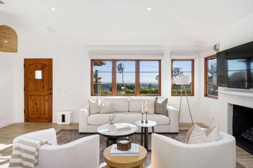 1047 Cheltenham Rd, Santa Barbara CA  93105-2236 exterior