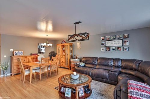 2440 Gillian Ln, Easton PA  18040-5819 exterior