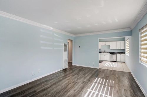 4101 Morrell St, San Diego CA 92109-4641 exterior