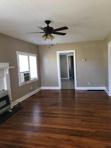 103 Dellwood Dr, Berea, KY 40403-1842