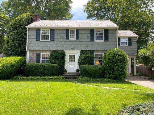 1 Willard Pl, Muttontown, NY 11545-1326