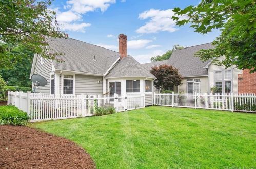 151 Pierce Blvd, Windsor, CT 06095-1776