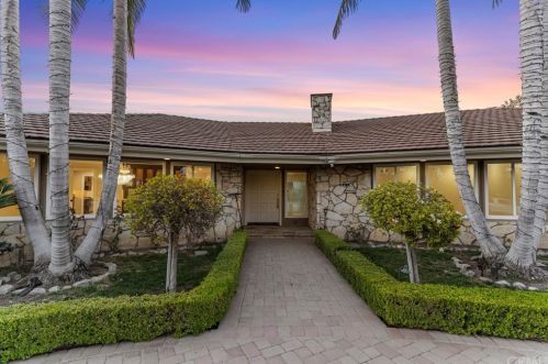 621 Rodeo Rd, Fullerton, CA 92835-4050