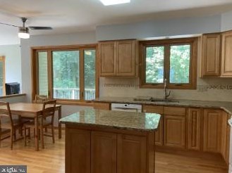 176 Fairhill Dr, Wilmington DE  19808-4309 exterior