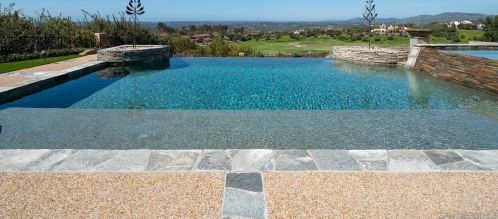 8411 Run Of The Knolls Ct, San Diego CA  92127 exterior