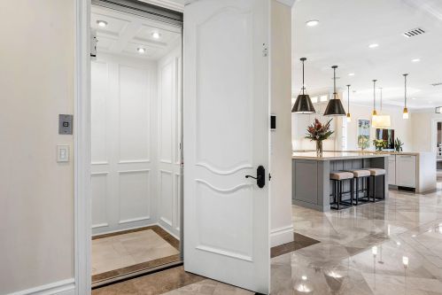 121 Royal Palm Way, Boca Raton FL 33432-7940 exterior