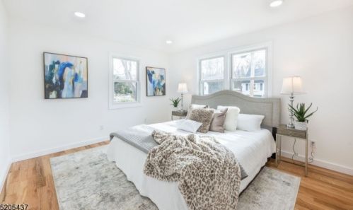 40 Oak St, Lincoln Park NJ  07035-2434 exterior