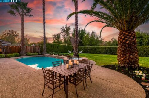 606 Stevens Ct, Danville, CA 94506-4805