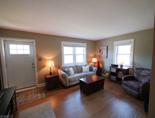 458 Bloomfield Ave, Nutley, NJ 07110-2262