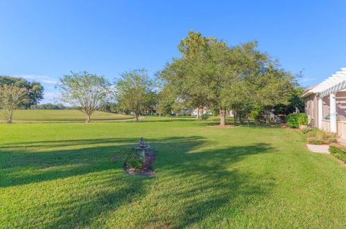 12801 Grand Traverse Dr, Dade City FL  33525-8251 exterior