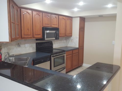 2425 Presidential Way, West Palm Beach, FL 33401-1322