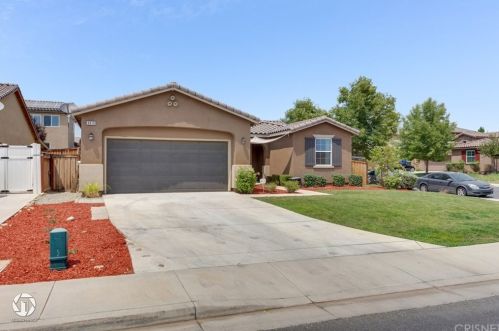 9610 Aphrodite St, Bakersfield, CA 93306-7888