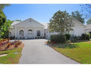 210 Saint James Park, Osprey, FL 34229-9065