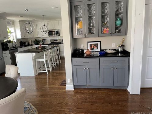 269 Valley Ave, Bridgeport CT  06606-3756 exterior