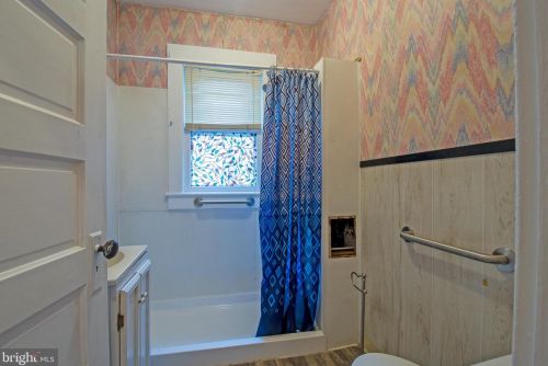 204 Harrington Ave, Harrington DE  19952-1118 exterior