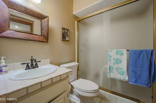 6220 Cholla Dr, Scottsdale AZ 85253-3170 exterior