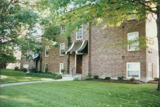 2874 Elmwood Ave, Buffalo NY  14217-1352 exterior