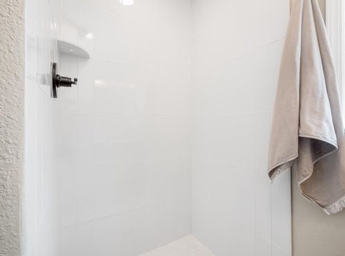 4725 Van Ness Blvd, Fresno CA  93704-3122 exterior