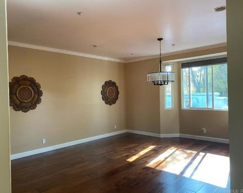 1247 Ln Cresta Blvd, El Cajon CA 92021-4032 exterior