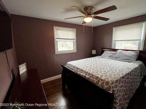 26 Racoon Dr, Hazlet NJ  07730-1418 exterior