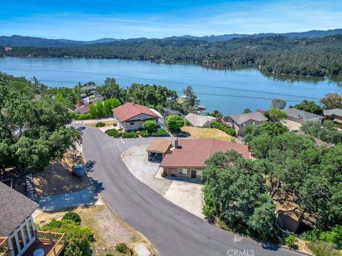 8121 Smith Point Rd, Lake Nacimiento CA  93426-9633 exterior