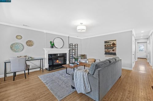 1831 Oakmead Dr, Concord CA 94520-3006 exterior