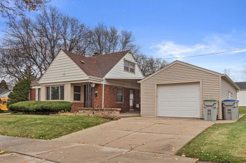 5201 Cleveland Ave, Milwaukee, WI 53219-3239