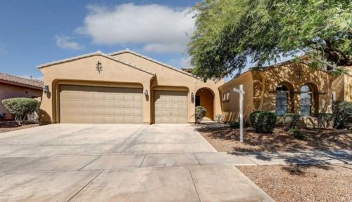 3819 Skyline Dr, Gilbert, AZ 85297-4919